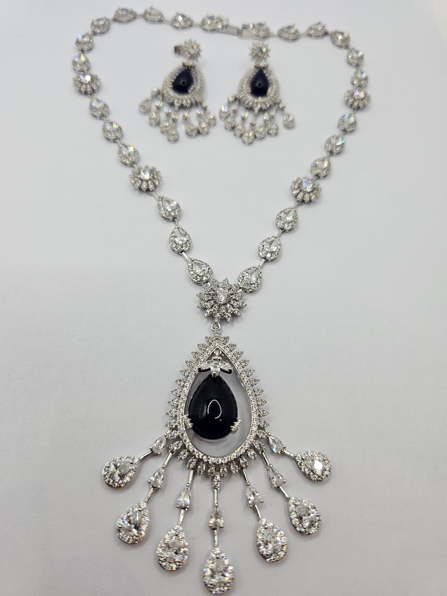 Sapphire Glow Necklace Set - Ice Collection