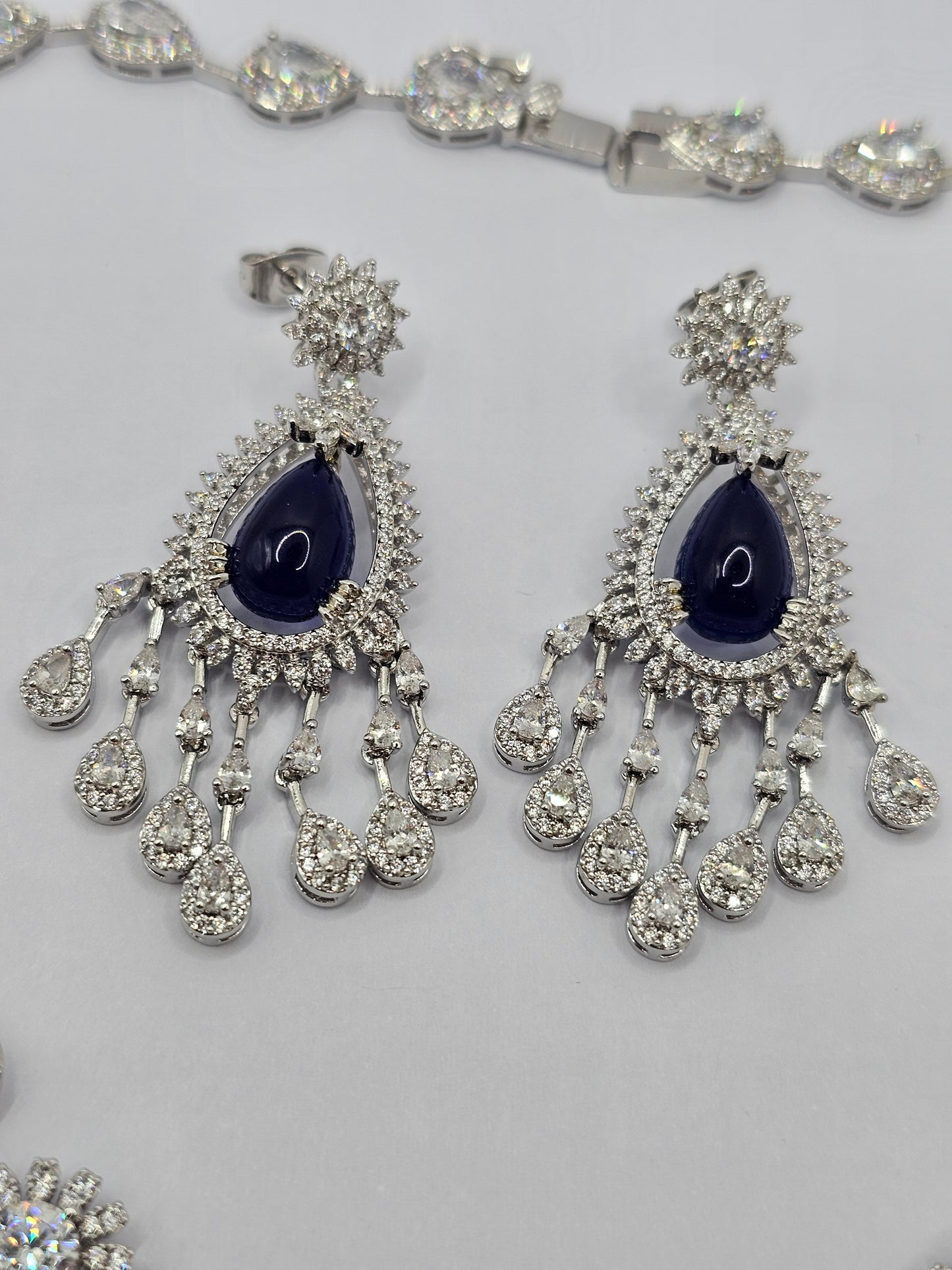 Sapphire Glow Necklace Set - Ice Collection