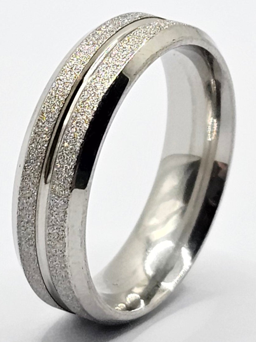 Glitter-Infused Silver Polish Stainless Steel Ring